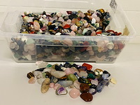 Ca. 10 kilo trommelstenen mix luxe - afbeelding 1 van  4