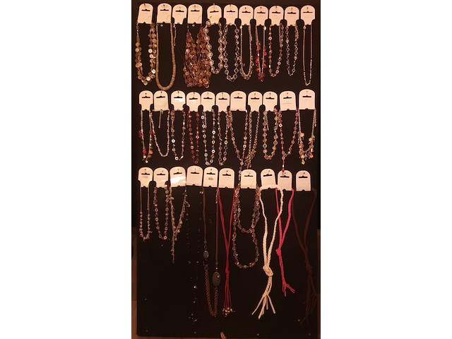 Ca. 1000x mkm nikkelvrij sieraden , mkm - afbeelding 2 van  4