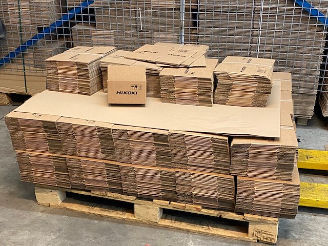 Ca. 1000x verzenddozen 18x14x11cm zware enkelgolf, bruin - afbeelding 1 van  4