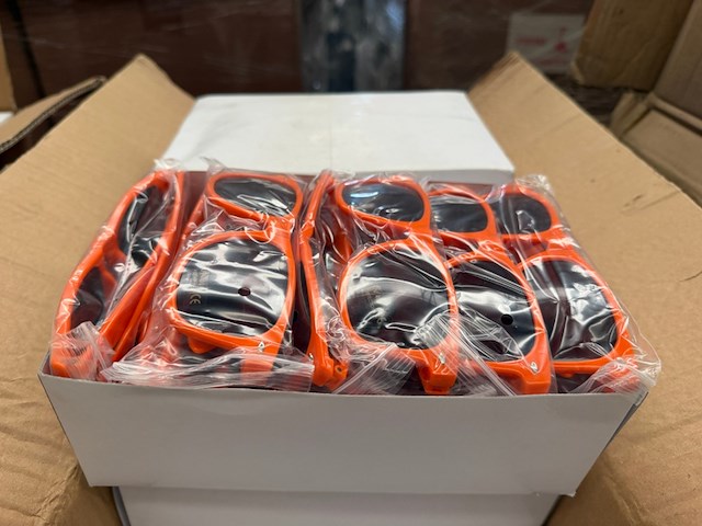 Ca. 1000x zonnebril wayfarer model oranje - afbeelding 2 van  3