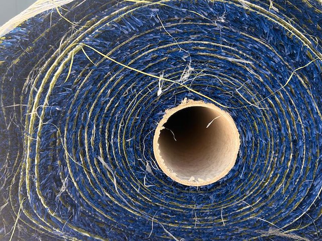 Ca. 100m2 kunstgras, 24 mm hoog, blauw - afbeelding 3 van  3