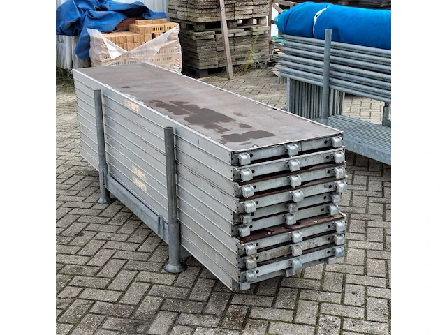 Ca. 100m2 renovatiesteiger, layher, blitz - afbeelding 19 van  54
