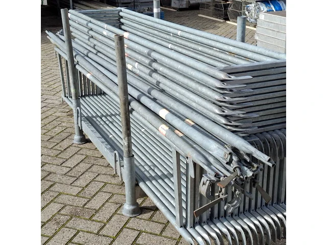 Ca. 100m2 renovatiesteiger, layher, blitz - afbeelding 31 van  54