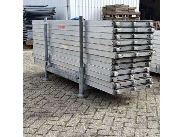Ca. 100m2 renovatiesteiger, layher, blitz - afbeelding 47 van  54