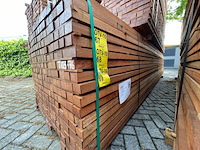 Ca. 100x angelim pedra onderligger fijnbezaagd, 40x60mm, lengte 465cm - afbeelding 4 van  4