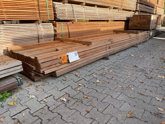 Ca. 100x angelim pedra onderliggers fijnbezaagd, 40x60mm, lengte 465cm - afbeelding 3 van  3