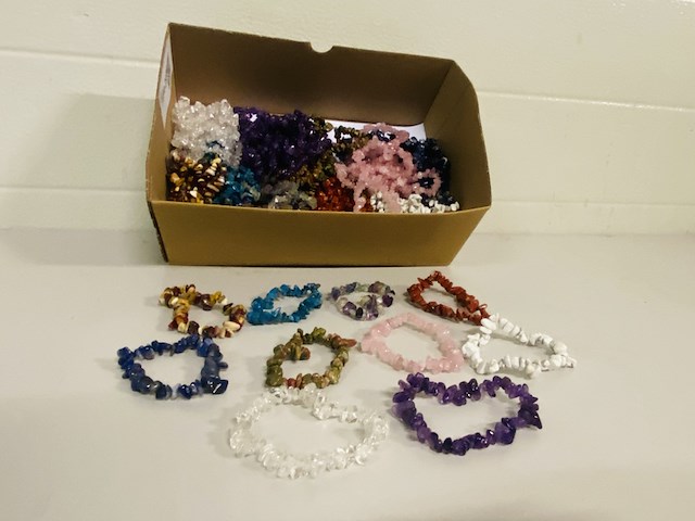 Ca. 100x armbanden split assorti, divers - afbeelding 1 van  4