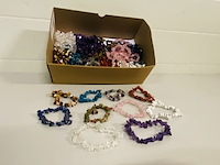 Ca. 100x armbanden split assorti, divers - afbeelding 1 van  4