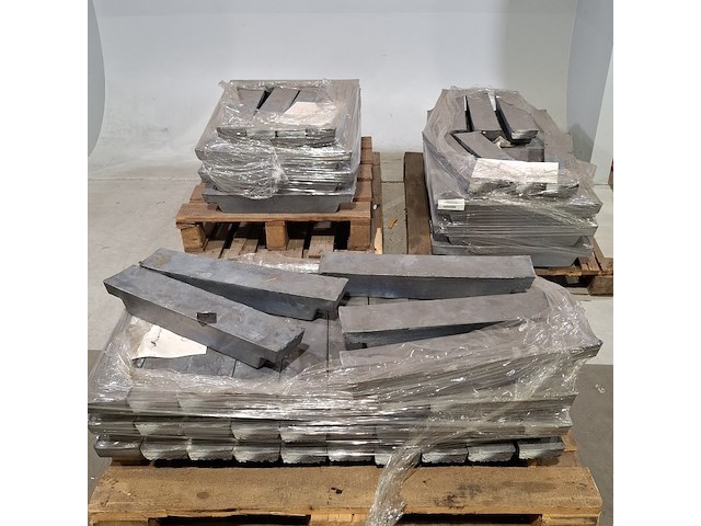 Ca. 100x blok zink - afbeelding 1 van  10