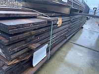 Ca. 100x douglas planken fijnbezaagd, 22x200mm, lengte 400cm - afbeelding 2 van  3
