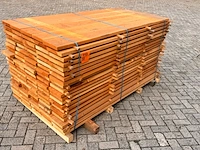 Ca. 100x douglas planken fijnbezaagd, 30x200mm, lengte 200cm - afbeelding 2 van  3