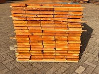 Ca. 100x douglas planken fijnbezaagd, 30x200mm, lengte 300cm - afbeelding 3 van  3