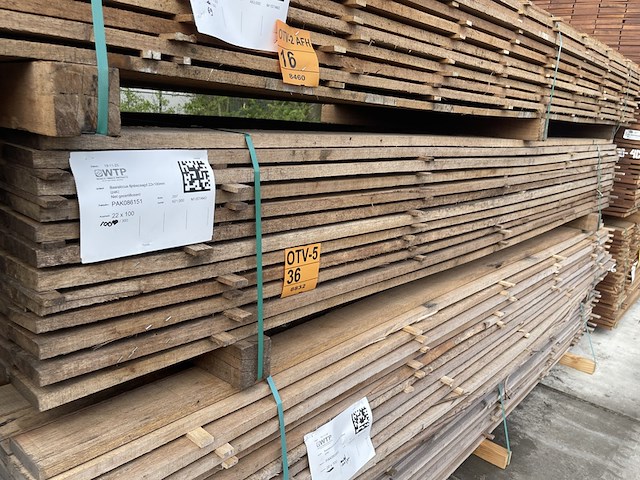 Ca. 100x guyana teak beschoeiingsplanken, 20x100mm, lengte 300cm - afbeelding 4 van  4