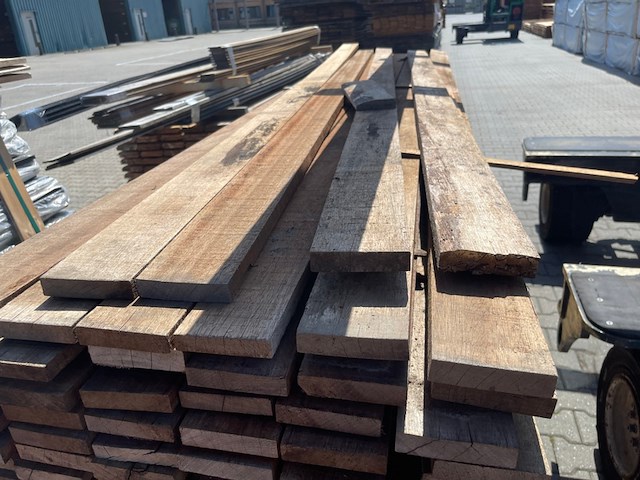 Ca. 100x guyana teak beschoeiingsplanken, 20x100mm, lengte 300cm - afbeelding 1 van  3