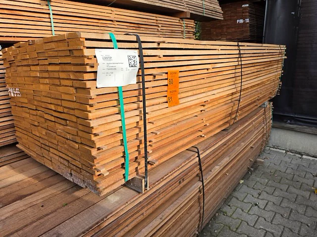 Ca. 100x guyana teak beschoeiingsplanken, 20x100mm, lengte 300cm - afbeelding 4 van  4