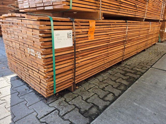 Ca. 100x guyana teak beschoeiingsplanken, 20x100mm, lengte 450cm - afbeelding 4 van  4