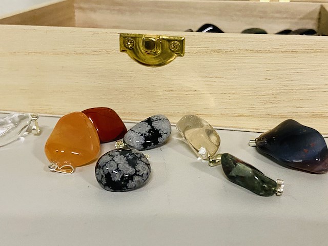 Ca. 100x hangertjes gemengd - afbeelding 3 van  4