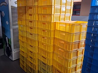 Ca. 100x kunststof krat - afbeelding 4 van  4