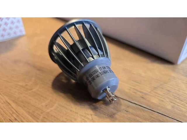 Ca. 100x led spot 6,5w gu10 firalux, md-30632-gu - afbeelding 6 van  11