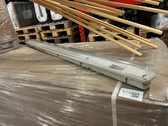 Ca. 100x magazijnverlichting led ip65 t5 fixture 1x35w, teco professional - afbeelding 2 van  4