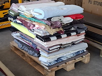Ca. 100x pak diverse zomerstoffen | assorti - afbeelding 1 van  11