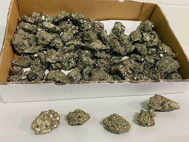 Ca. 100x pyriet clusters - afbeelding 1 van  7