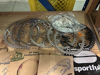 Ca. 100x (race)fiets artikelen w.o. kettingbladen, w.o. shimano, miche - afbeelding 5 van  11