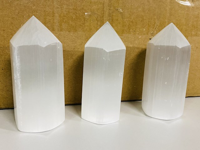 Ca. 100x seleniet obelisken 10cm - afbeelding 2 van  5