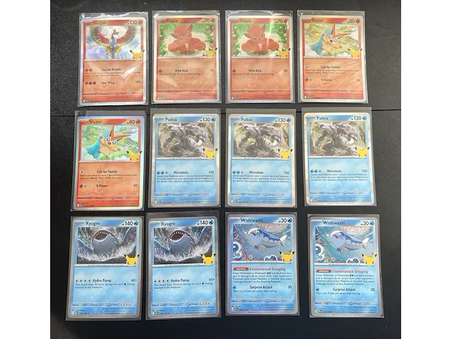 Ca. 100x speciale pokémon holo 30th celebration kaarten - afbeelding 1 van  11
