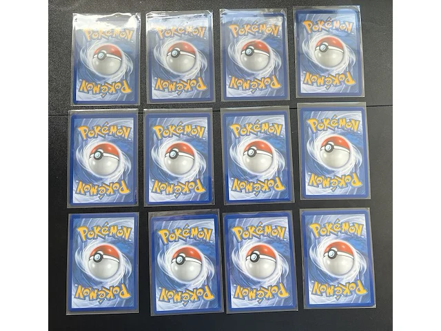 Ca. 100x speciale pokémon holo 30th celebration kaarten - afbeelding 4 van  11
