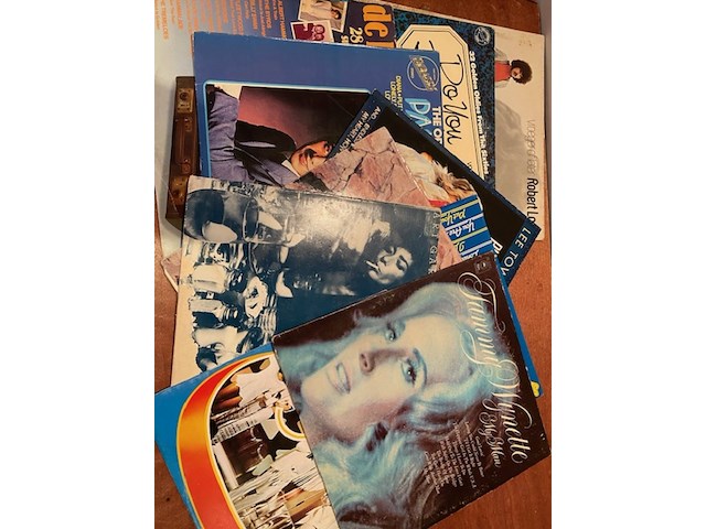 Ca. 100x vinyl langspeelplaten , o.a. ccr, golden earing en neil diamond - afbeelding 4 van  5