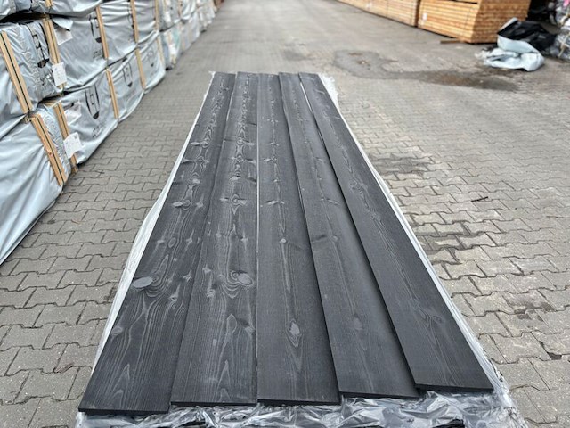 Ca. 100x zweeds rabat zwart gecoat, 16x195mm, lengte 400cm - afbeelding 1 van  3
