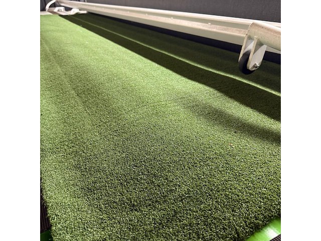 Ca. 101,60m2 kunstgras, 24 mm hoog, groen - afbeelding 2 van  2
