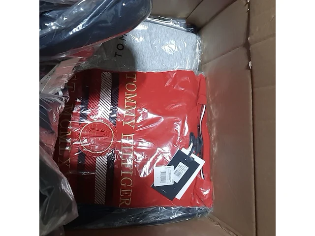 Ca. 101x diverse truien, tommy hilfiger - afbeelding 15 van  31