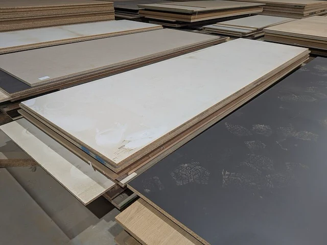 Ca. 101x houten plaatmateriaal - afbeelding 2 van  34