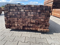 Ca. 102x hardhouten regels geschaafd, 42x57mm, lengte 335cm - afbeelding 3 van  3