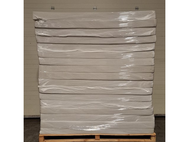 Ca. 102x matras (zonder hoes) - afbeelding 1 van  9