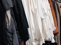 Ca. 104x grootmoeders tijd kleding - afbeelding 1 van  4