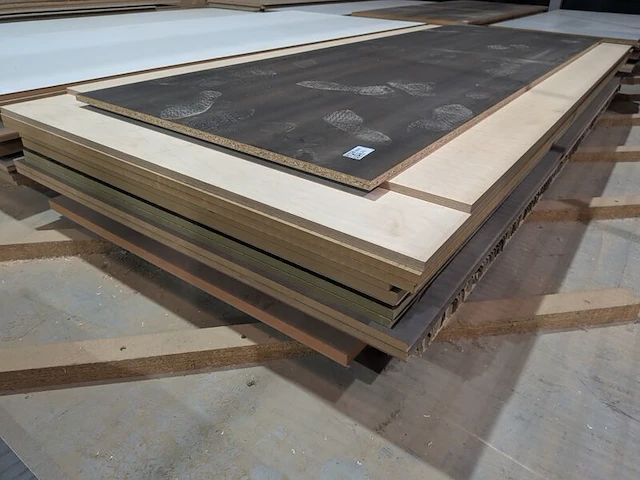 Ca. 104x houten plaatmateriaal - afbeelding 29 van  34