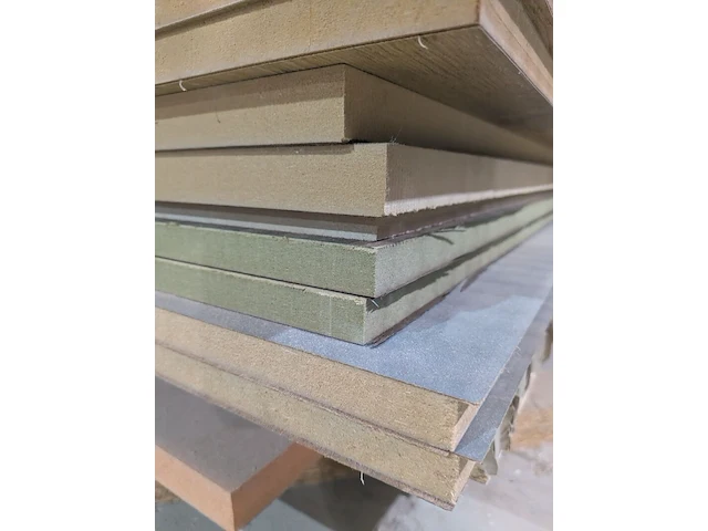 Ca. 104x houten plaatmateriaal - afbeelding 32 van  34