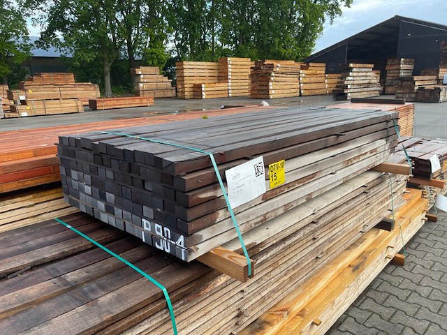 Ca. 105x massaranduba onderligger fijnbezaagd, 40x60mm, lengte 200cm - afbeelding 4 van  4
