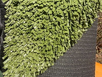 Ca. 107,6m2 kunstgras, 24 mm hoog, groen - afbeelding 2 van  3
