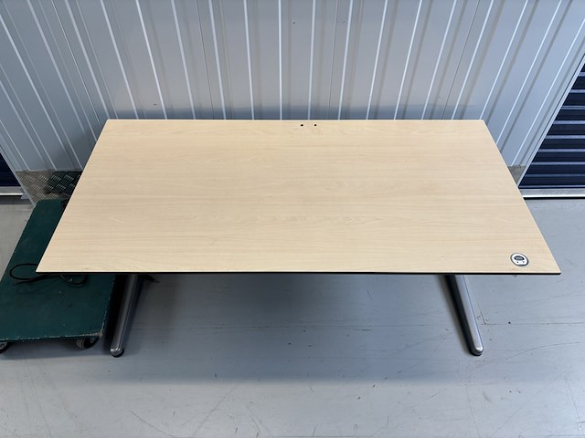 Ca. 107x bureau, ahrend, lichte houtkleur - afbeelding 1 van  11