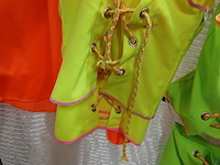 Ca. 107x carnaval feestkleding neon - afbeelding 6 van  6