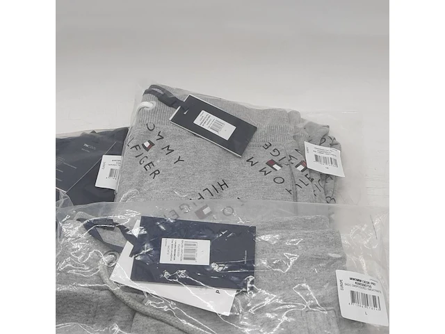 Ca. 107x diverse broeken, tommy hilfiger - afbeelding 19 van  50