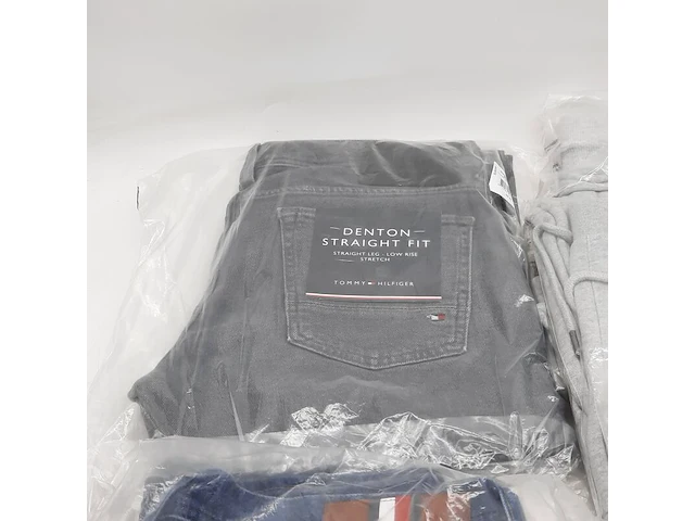 Ca. 107x diverse broeken, tommy hilfiger - afbeelding 12 van  50