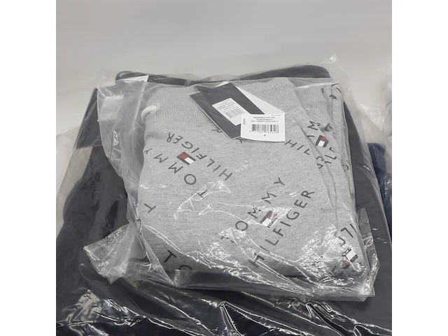 Ca. 107x diverse broeken, tommy hilfiger - afbeelding 45 van  50