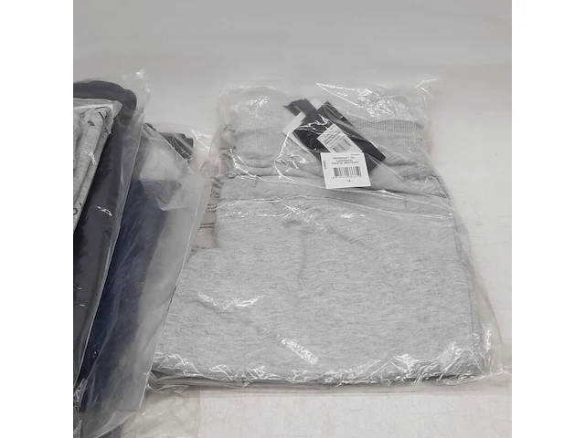 Ca. 107x diverse broeken, tommy hilfiger - afbeelding 48 van  50