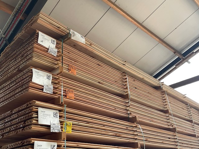 Ca. 108x douglas design- triple- deens profiel, 22x142mm, lengte 500cm - afbeelding 4 van  4