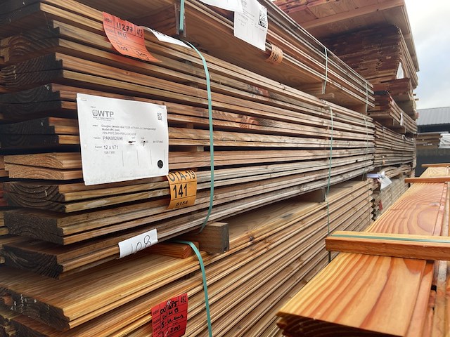 Ca. 108x douglas zweeds rabat, 26x190mm, lengte 300cm - afbeelding 2 van  3